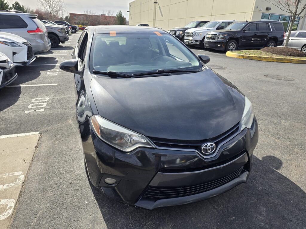 Toyota Corolla Windshield